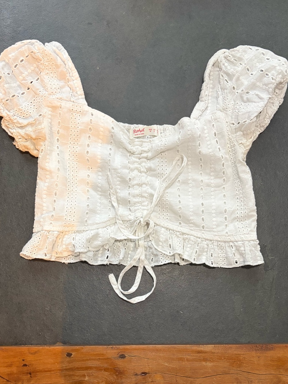 ROMWE White Eyelet Lace-Up Puff Sleeve Crop Top